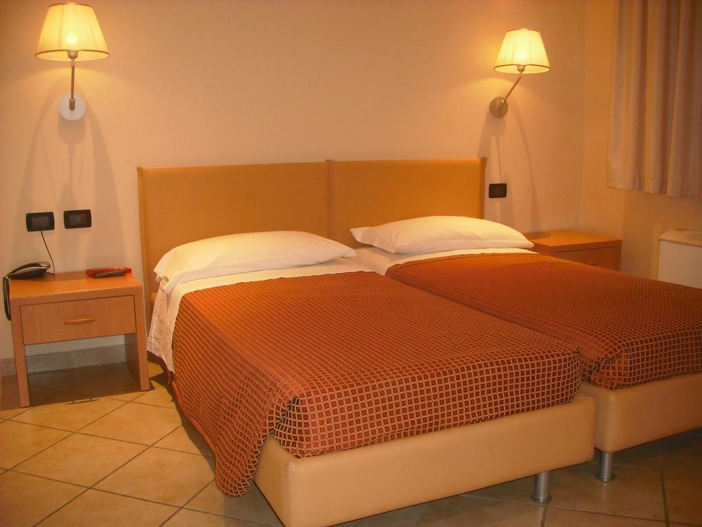 Koko Hotel Lido Di Savio Pokój zdjęcie